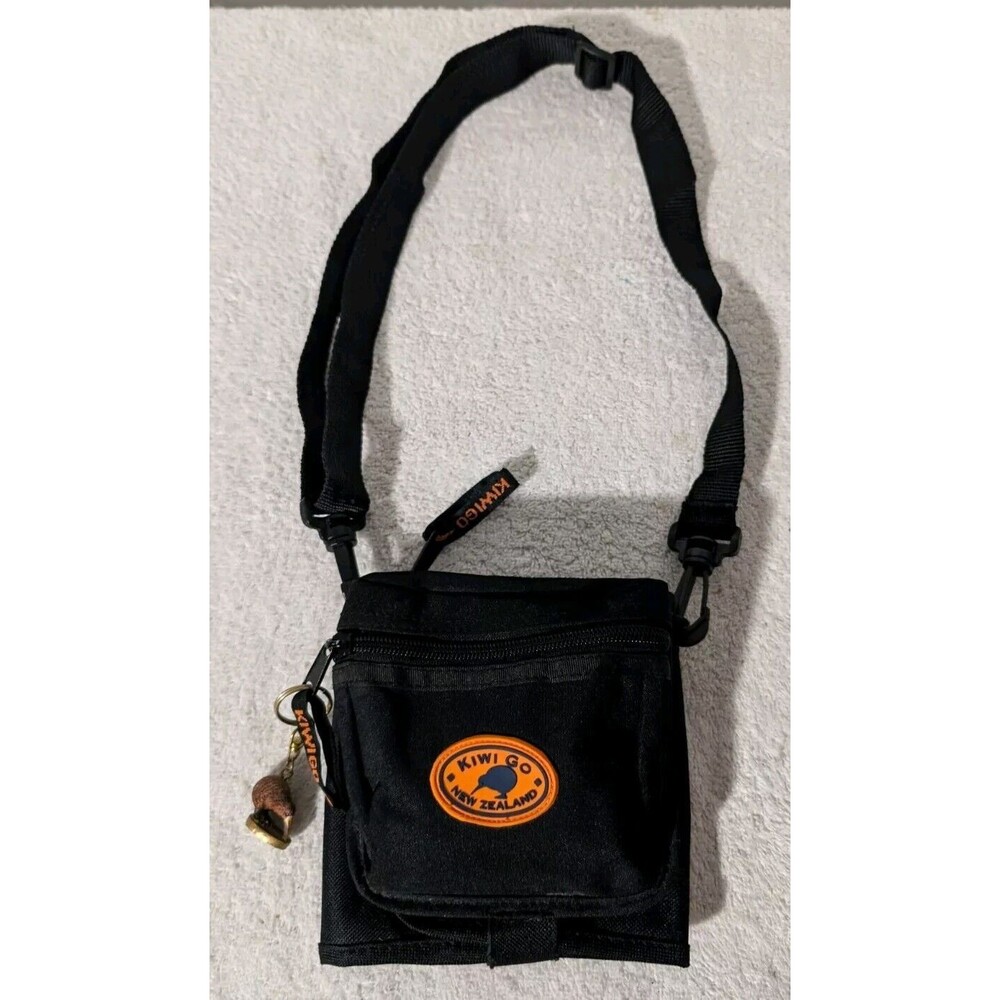 Kiwi Go New Zealand Travel Pouch Bag Crossbody Black w/ Kiwi Charm